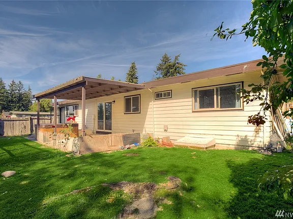 Backyard view of house in Auburn, WA