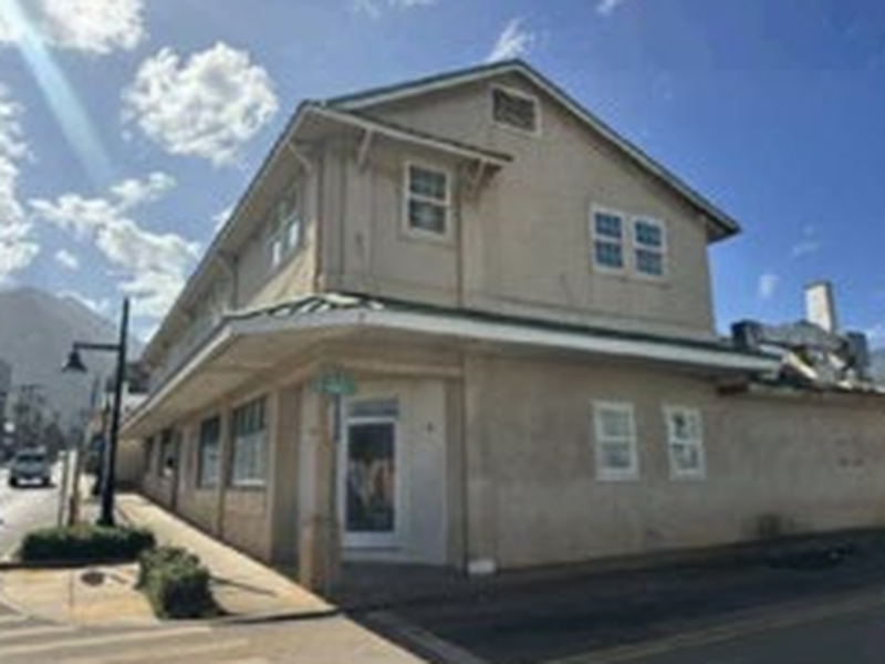 Wailuku Hawaii multifamily and commercial building renovation progress